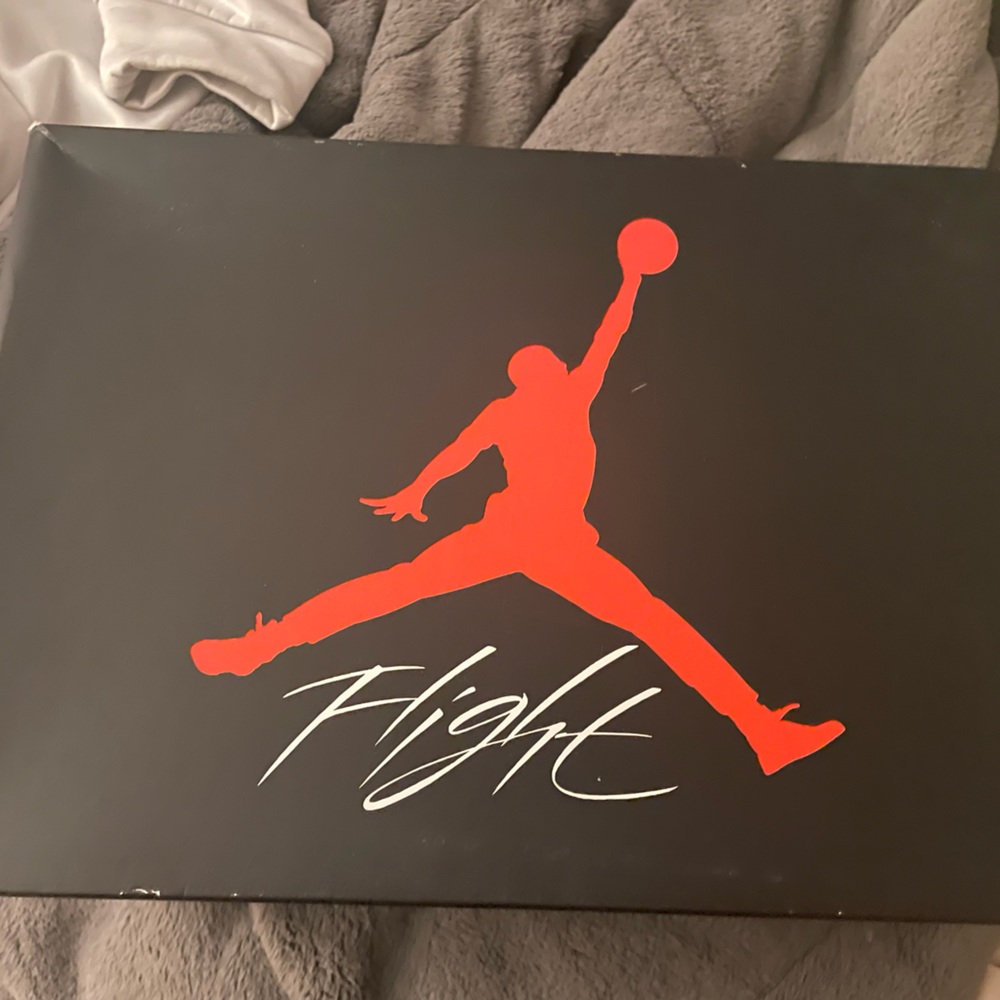 jordan 4 red thunders